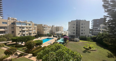 Luxury furnished 3 bedroom apartment across the road from the beach