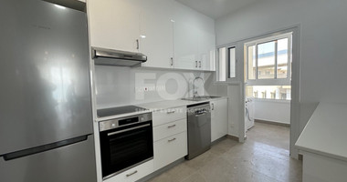 New renovated and furnished 2 bedroom on beach road