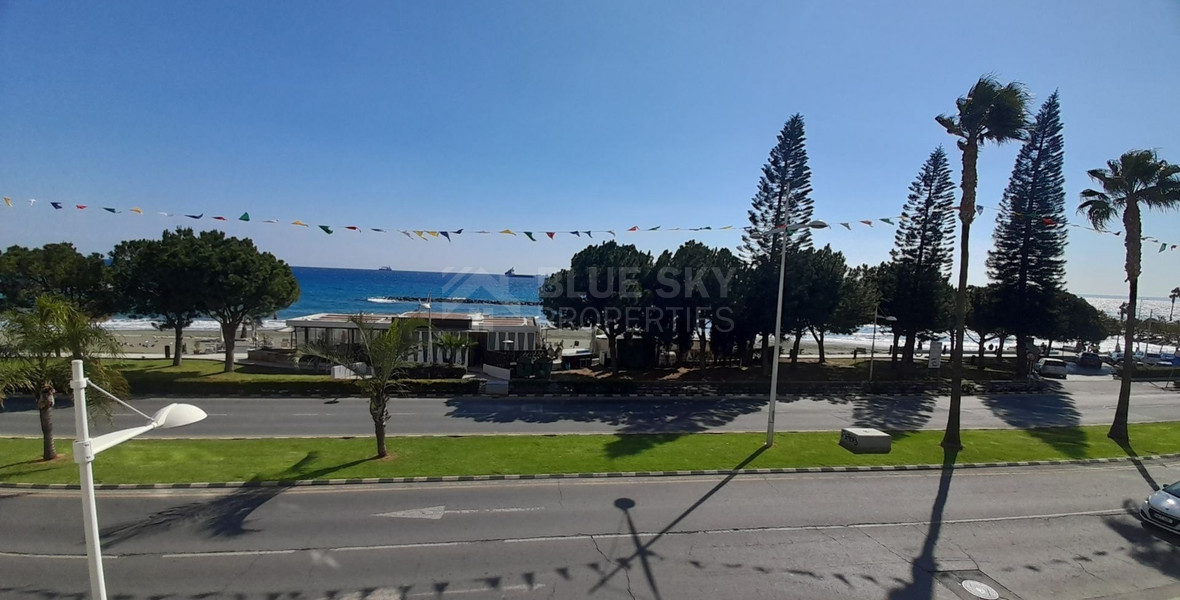 One bedroom seafront apartment for Rent in Agia Trias, Lemesos