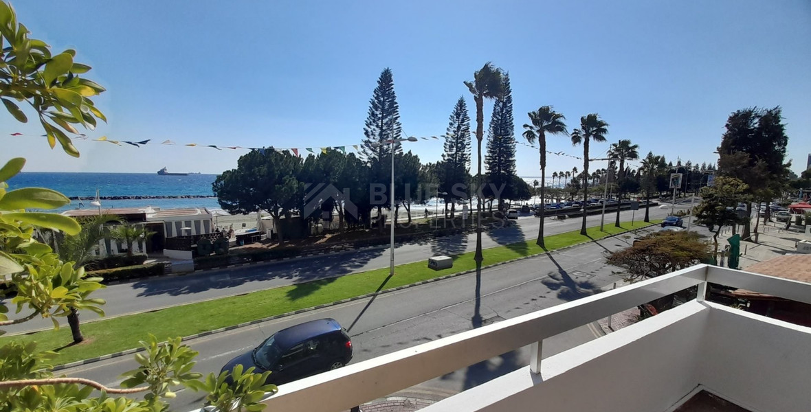 One bedroom seafront apartment for Rent in Agia Trias, Lemesos