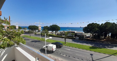 One bedroom seafront apartment for Rent in Agia Trias, Lemesos