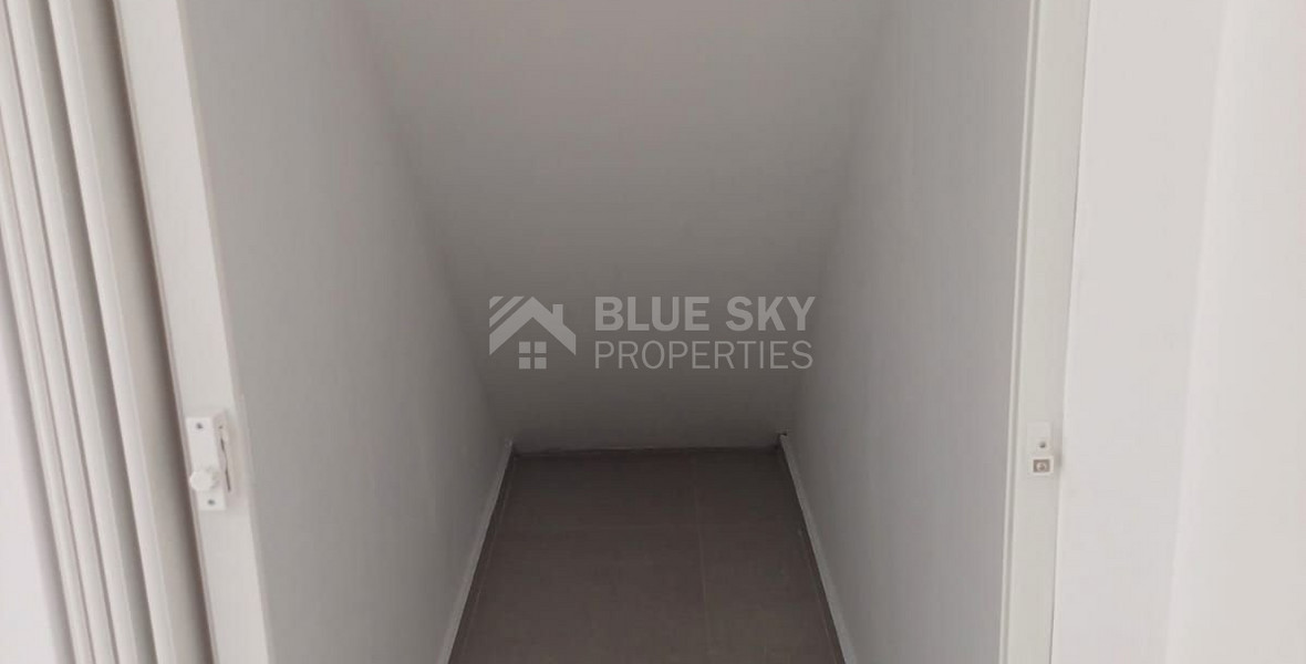 Office for rent in Kato Paphos.