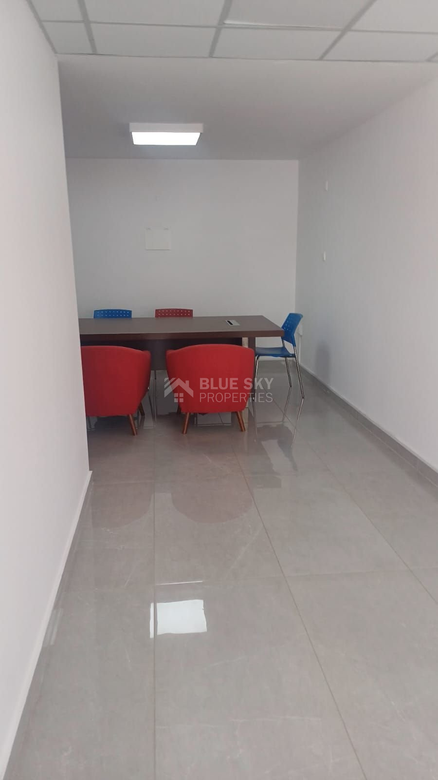 Office for rent in Kato Paphos.