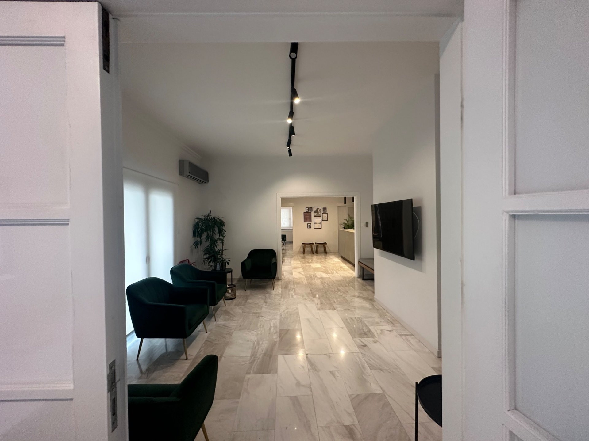 Office 145 m² in Limassol, Cyprus