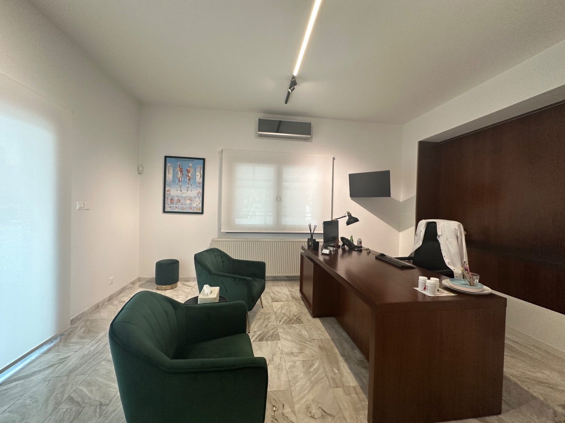 Office 145 m² in Limassol, Cyprus