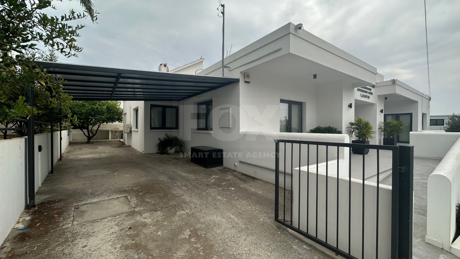 Luxury office premises ifor rent in Kapsalos