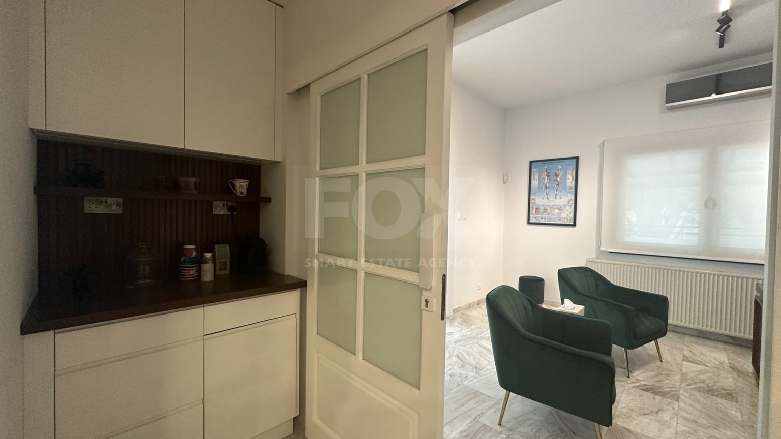 Luxury office premises ifor rent in Kapsalos