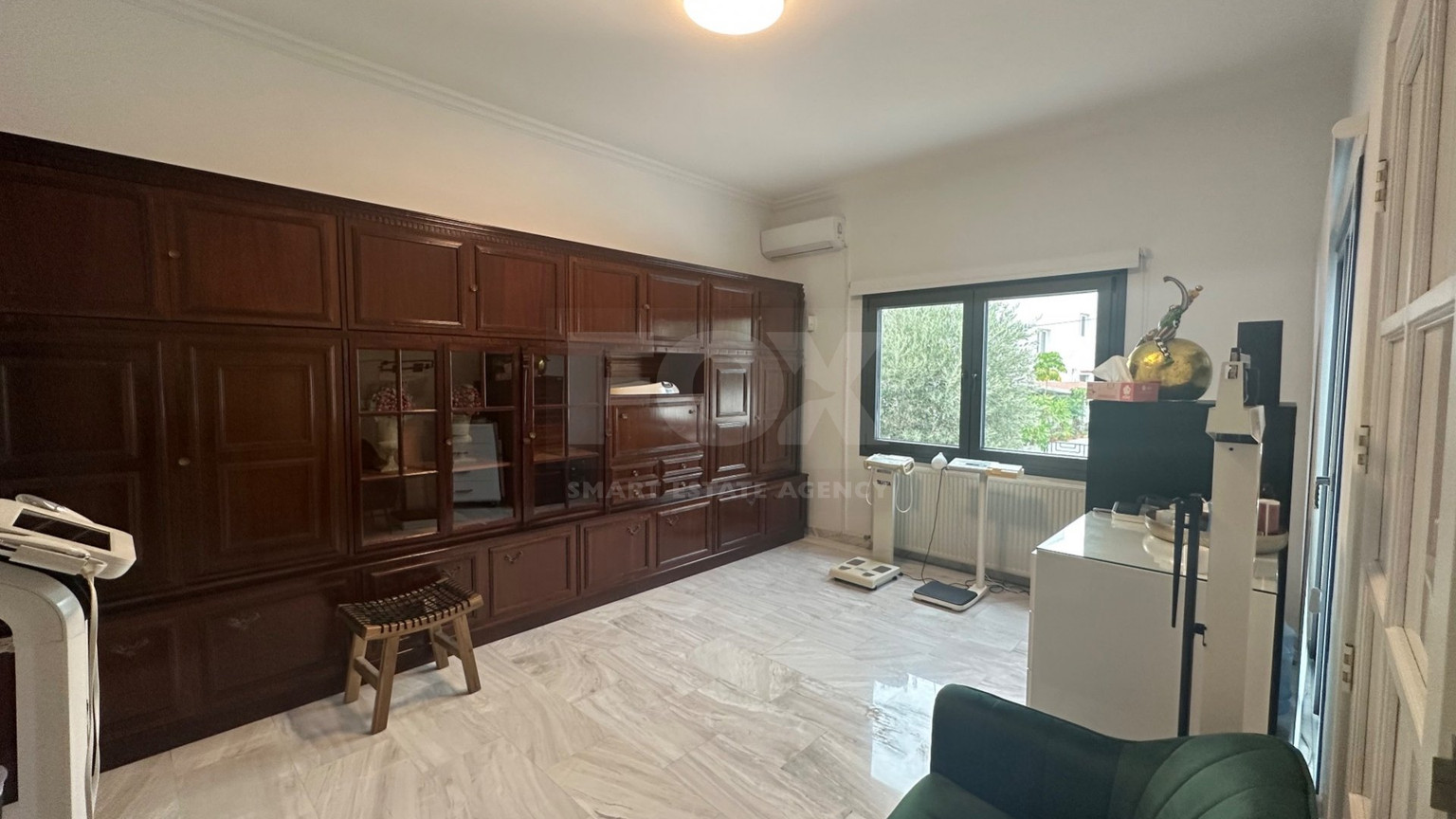 Luxury office premises ifor rent in Kapsalos