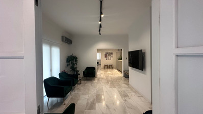 Luxury office premises ifor rent in Kapsalos