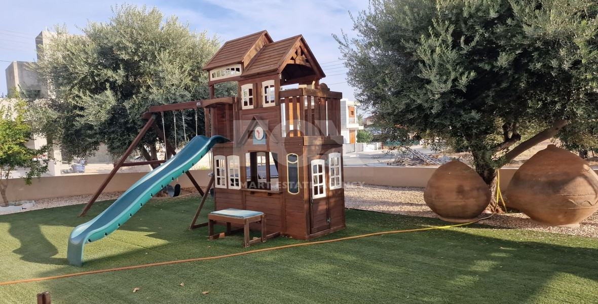 Four Bedroom House For Rent In Agios Sillas