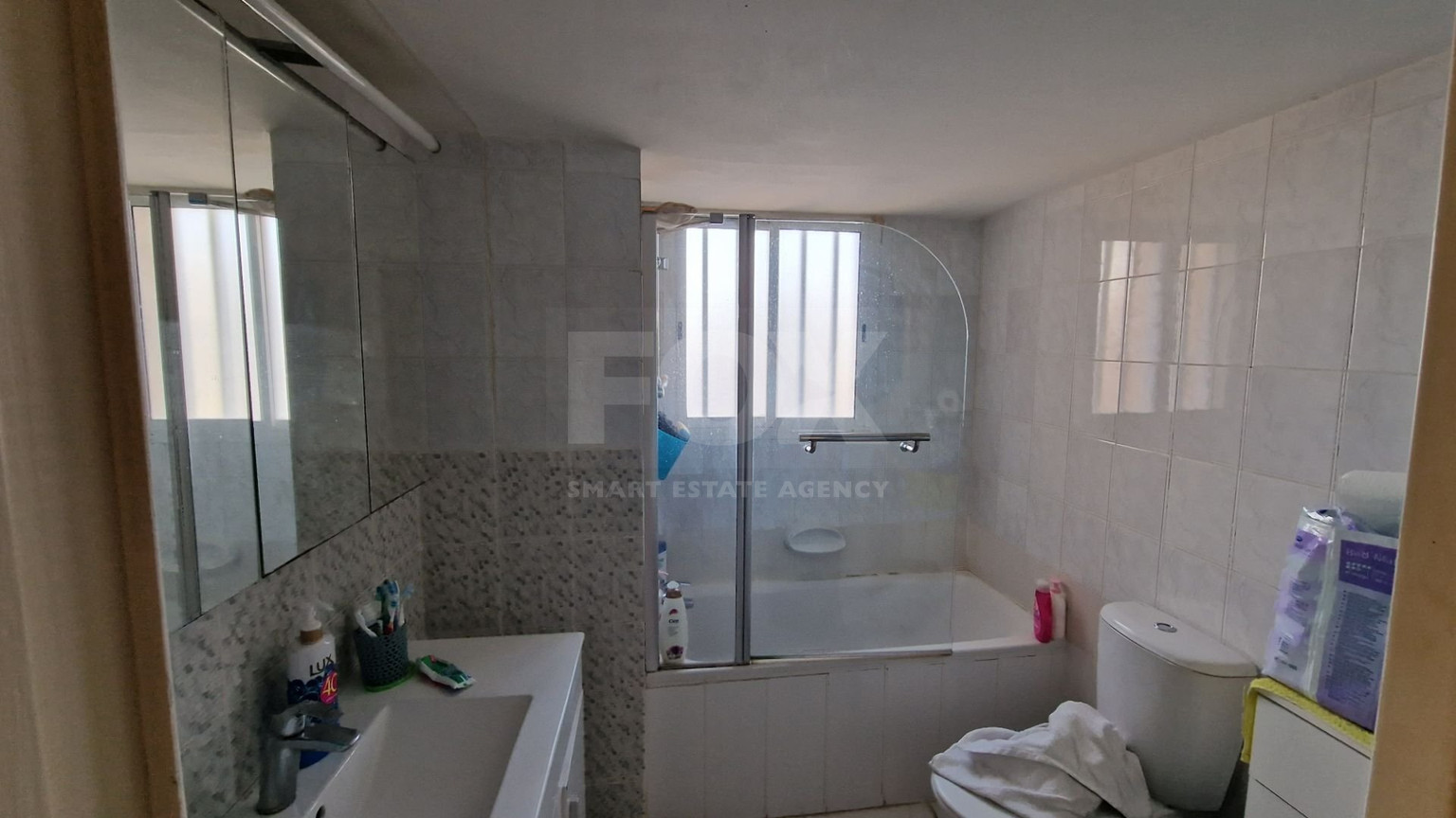 Three Bedroom Apartment For Sale Near The Ajax Hotel