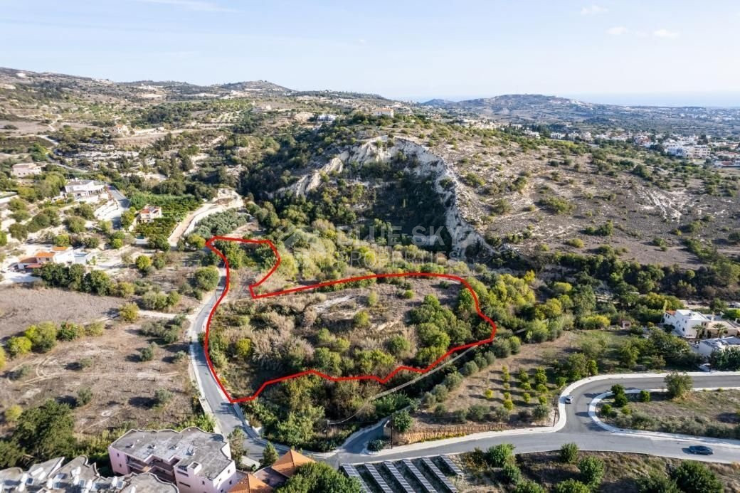 Residential land in Mesogi, Paphos
