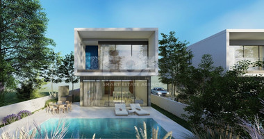 Spacious Detached Villa with Pool in Tombs Of the Kings