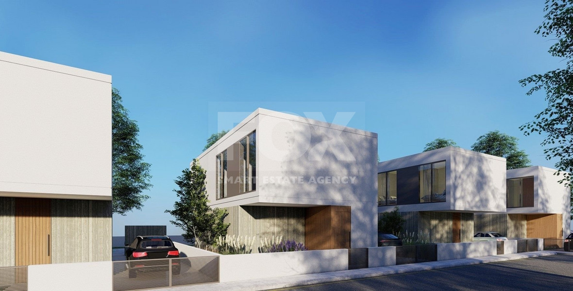 Spacious Detached Villa with Pool in Tombs Of the Kings