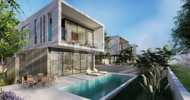 Spacious Detached Villa with Pool in Tombs Of the Kings