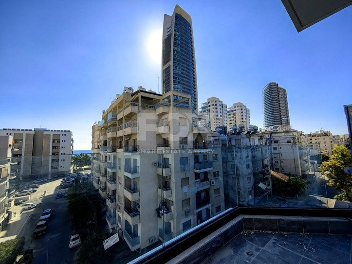 Luxury, modern design, two-bedroom apartment in Neapolis