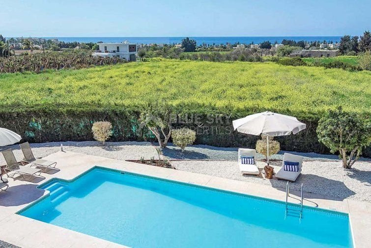 Three-Bedroom Detached Villa for Rent in Coral Bay – Fully Furnished, Spacious Plot.