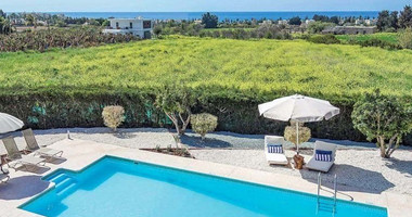 Three-Bedroom Detached Villa for Rent in Coral Bay – Fully Furnished, Spacious Plot.