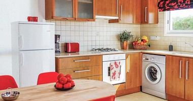 Three-Bedroom Detached Villa for Rent in Coral Bay – Fully Furnished, Spacious Plot.