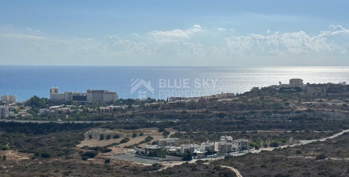 OUTSTANDING RESIDENTIAL LAND WITH PANORAMIC UNOBSTRUCTED SEA VIEWS  360 DEGREES.