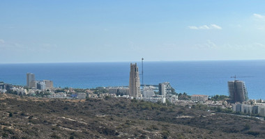 OUTSTANDING RESIDENTIAL LAND WITH PANORAMIC UNOBSTRUCTED SEA VIEWS  360 DEGREES.