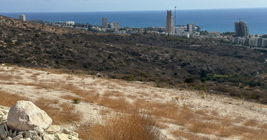 OUTSTANDING RESIDENTIAL LAND WITH PANORAMIC UNOBSTRUCTED SEA VIEWS  360 DEGREES.