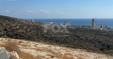 OUTSTANDING RESIDENTIAL LAND WITH PANORAMIC UNOBSTRUCTED SEA VIEWS  360 DEGREES.