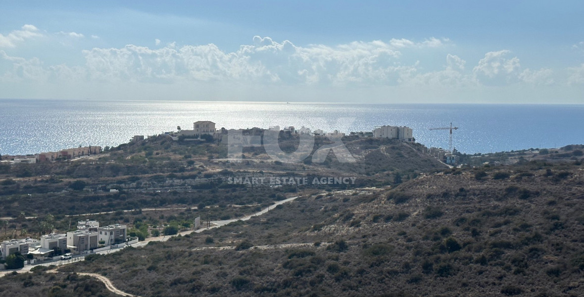 OUTSTANDING RESIDENTIAL LAND WITH PANORAMIC UNOBSTRUCTED SEA VIEWS  360 DEGREES.