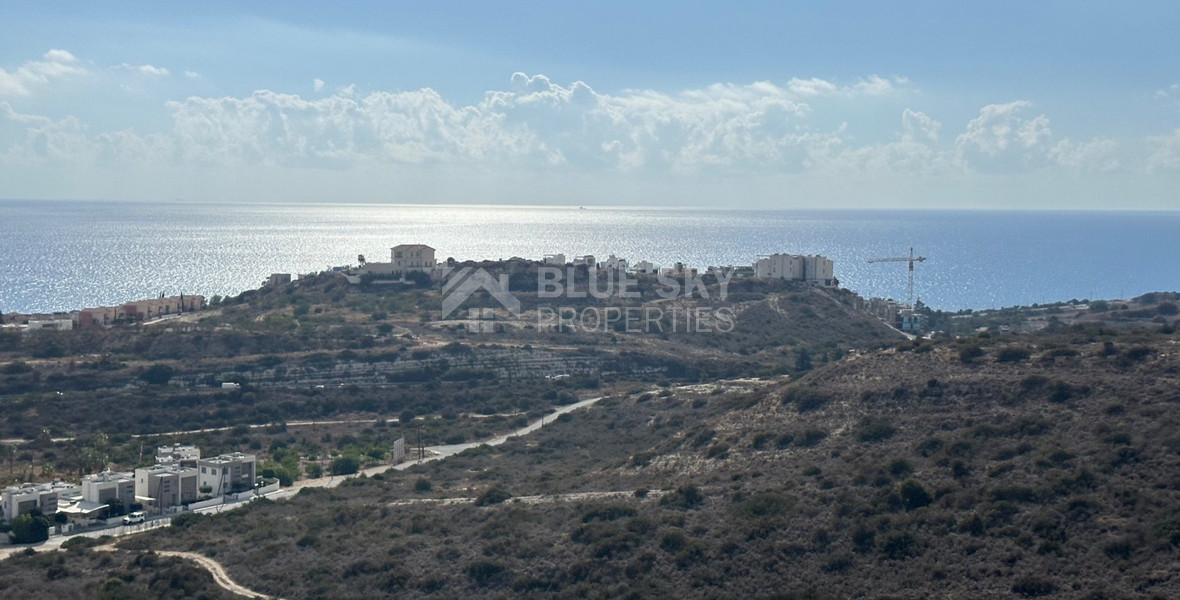 OUTSTANDING RESIDENTIAL LAND WITH PANORAMIC UNOBSTRUCTED SEA VIEWS  360 DEGREES.
