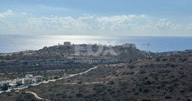 OUTSTANDING RESIDENTIAL LAND WITH PANORAMIC UNOBSTRUCTED SEA VIEWS  360 DEGREES.