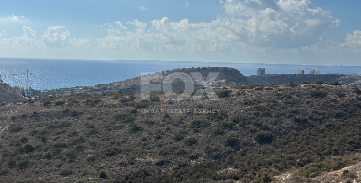 OUTSTANDING RESIDENTIAL LAND WITH PANORAMIC UNOBSTRUCTED SEA VIEWS  360 DEGREES.