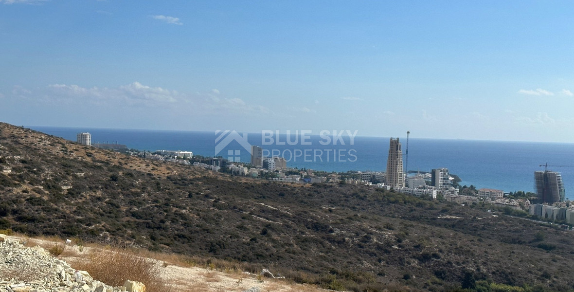 OUTSTANDING RESIDENTIAL LAND WITH PANORAMIC UNOBSTRUCTED SEA VIEWS  360 DEGREES.