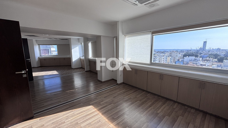 Office 100 m² for rent in Agia Zoni, Limassol, Cyprus