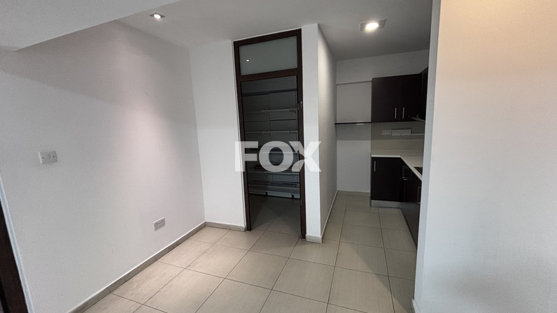 Office 100 m² for rent in Agia Zoni, Limassol, Cyprus