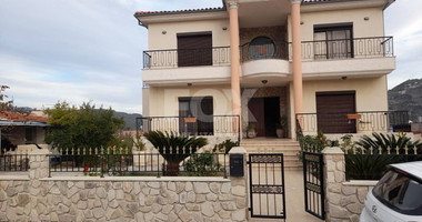 Luxury villa in 2379sqm land in Limnatis, Limassol