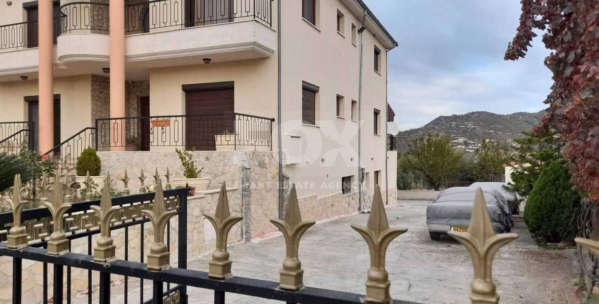 Luxury villa in 2379sqm land in Limnatis, Limassol