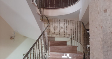 Luxury villa in 2379sqm land in Limnatis, Limassol