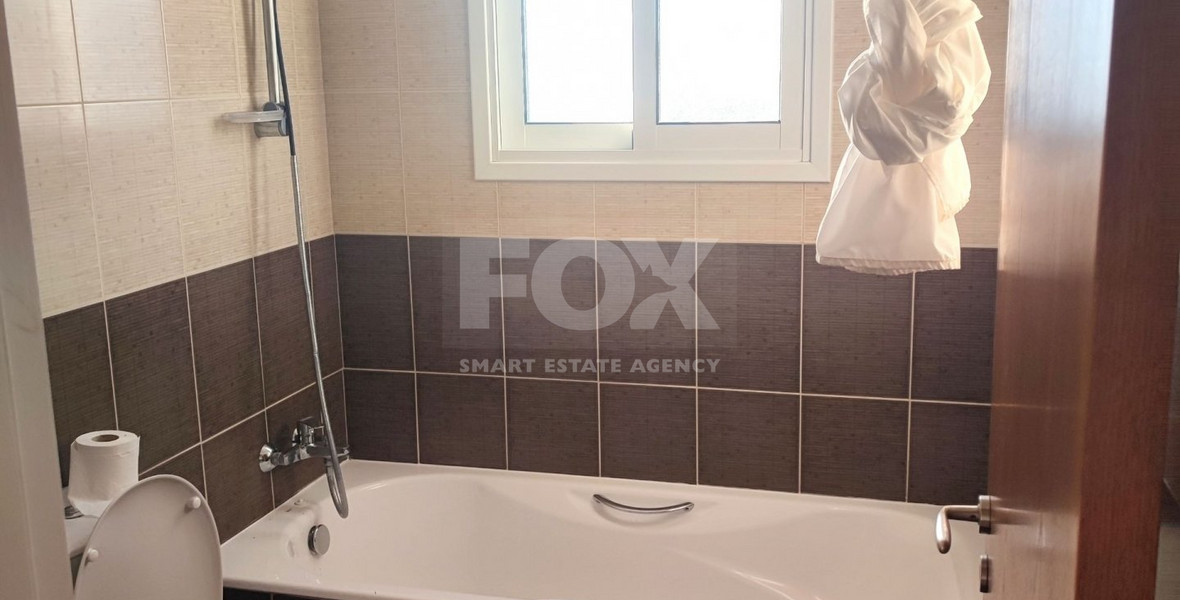 Three bedroom detached house