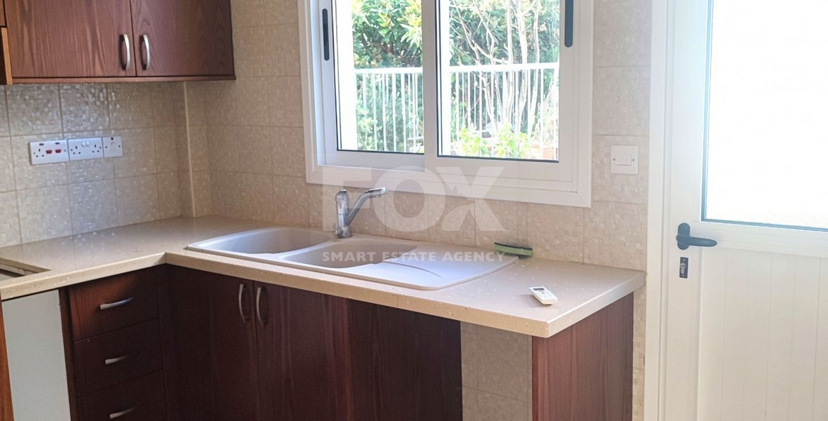 Three bedroom detached house
