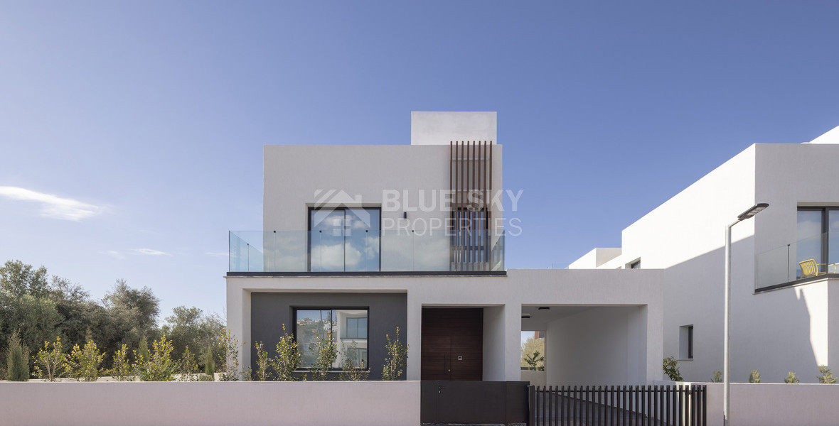 Four bedroom villa with roof garden and private swimming pool, in Paphos