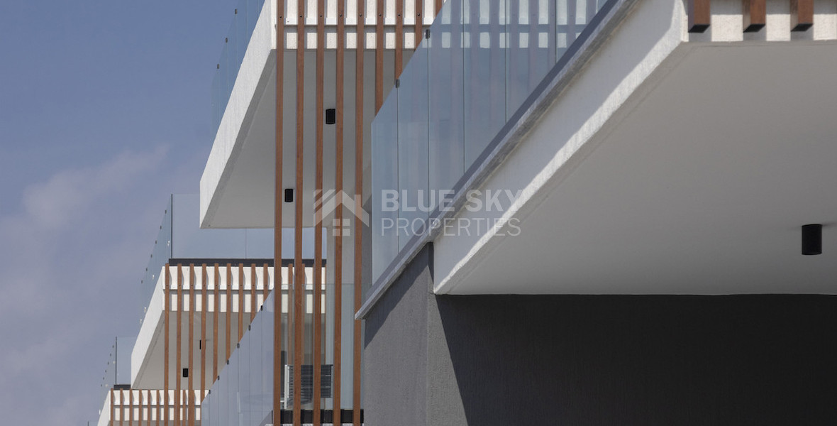 Four bedroom villa with roof garden and private swimming pool, in Paphos