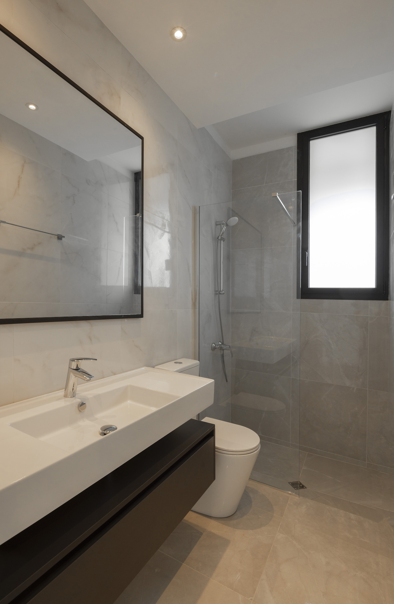 Mieszkanie 4 pokoi 196 m² Chloraka, Cypr