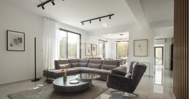 Four bedroom villa with roof garden and private swimming pool, in Paphos