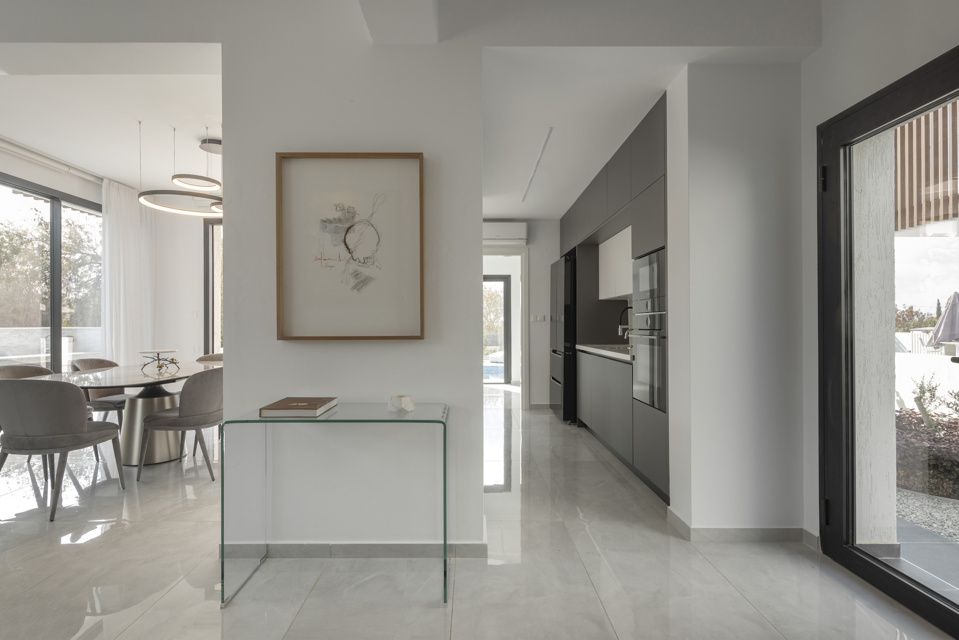 Mieszkanie 4 pokoi 196 m² Chloraka, Cypr