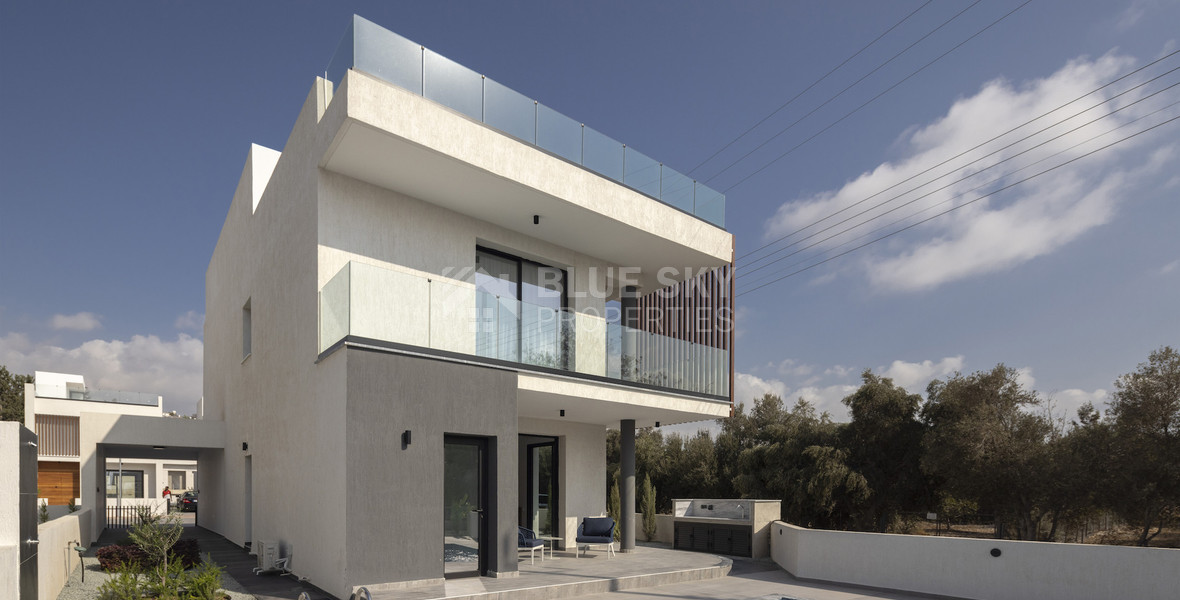 Four bedroom villa with roof garden and private swimming pool, in Paphos