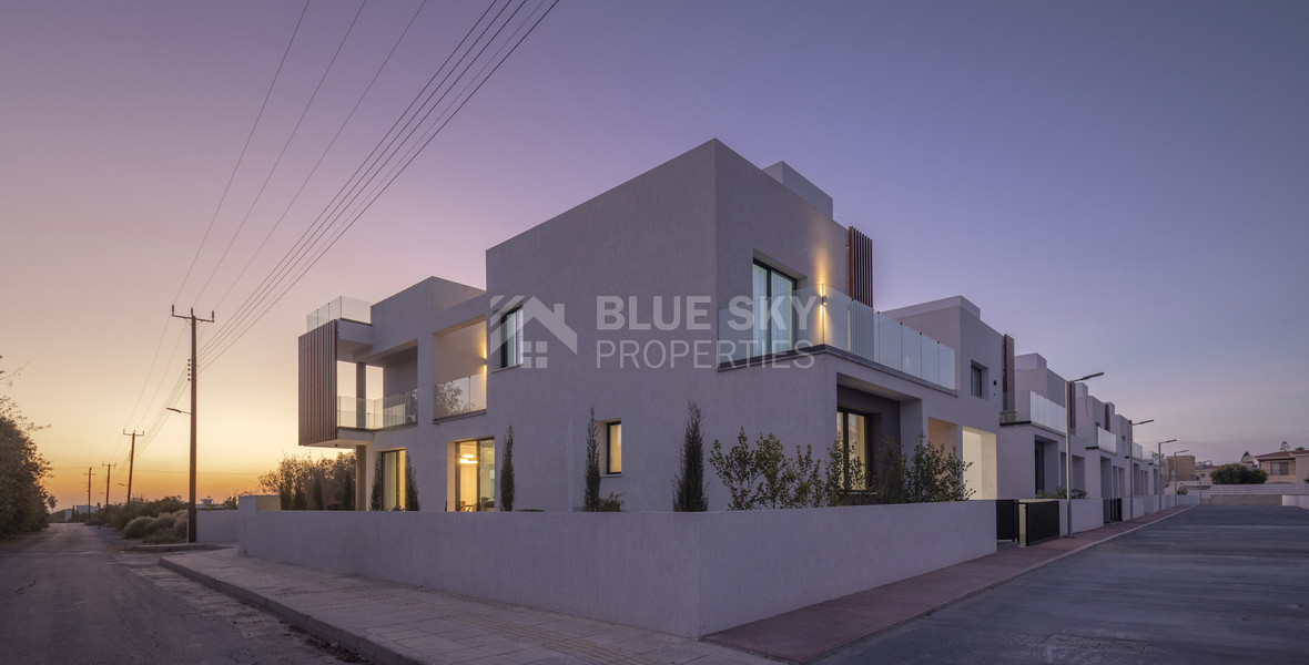 Four bedroom villa with roof garden and private swimming pool, in Paphos