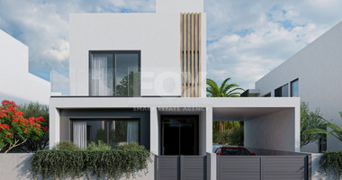 Four bedroom villa with roof garden and private swimming pool, in Paphos