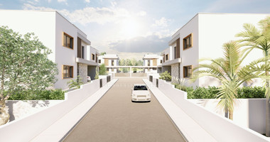 Three bedroom villa with private swimming pool for sale in Souni, Limassol