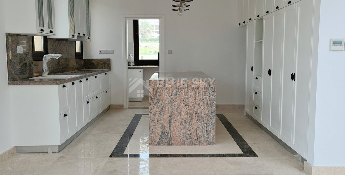 Four bedroom luxury villas with roof garden in a privileged area  in Chloraka