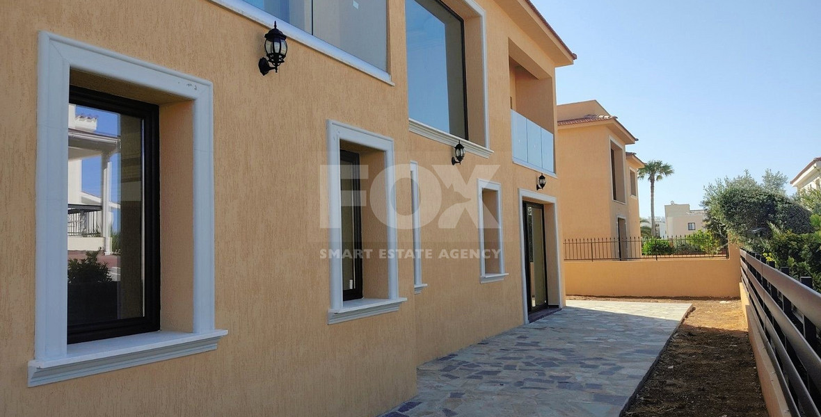 Four bedroom luxury villas with roof garden in a privileged area  in Chloraka